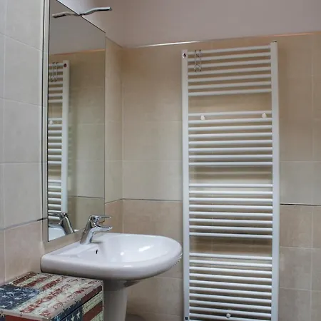 Apt.5 Delle Rose
