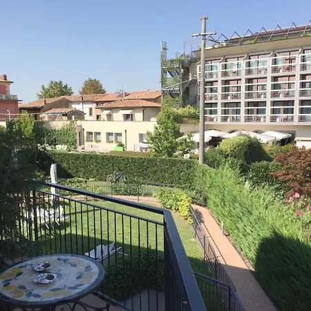 Apt.5 Delle Rose Apartment